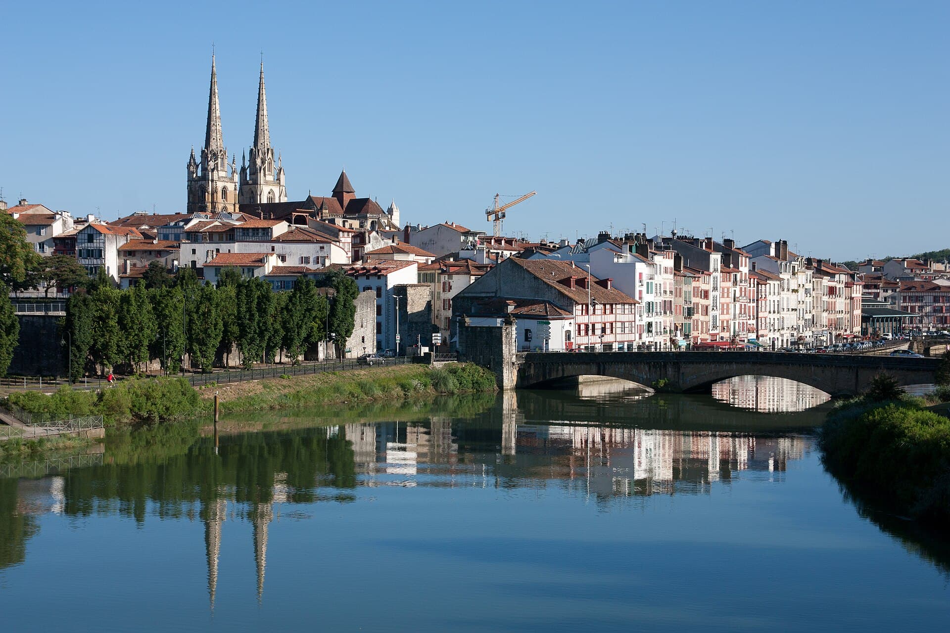 Airbnb Market in Bayonne in June 2026: 1,836 Listings Analyzed