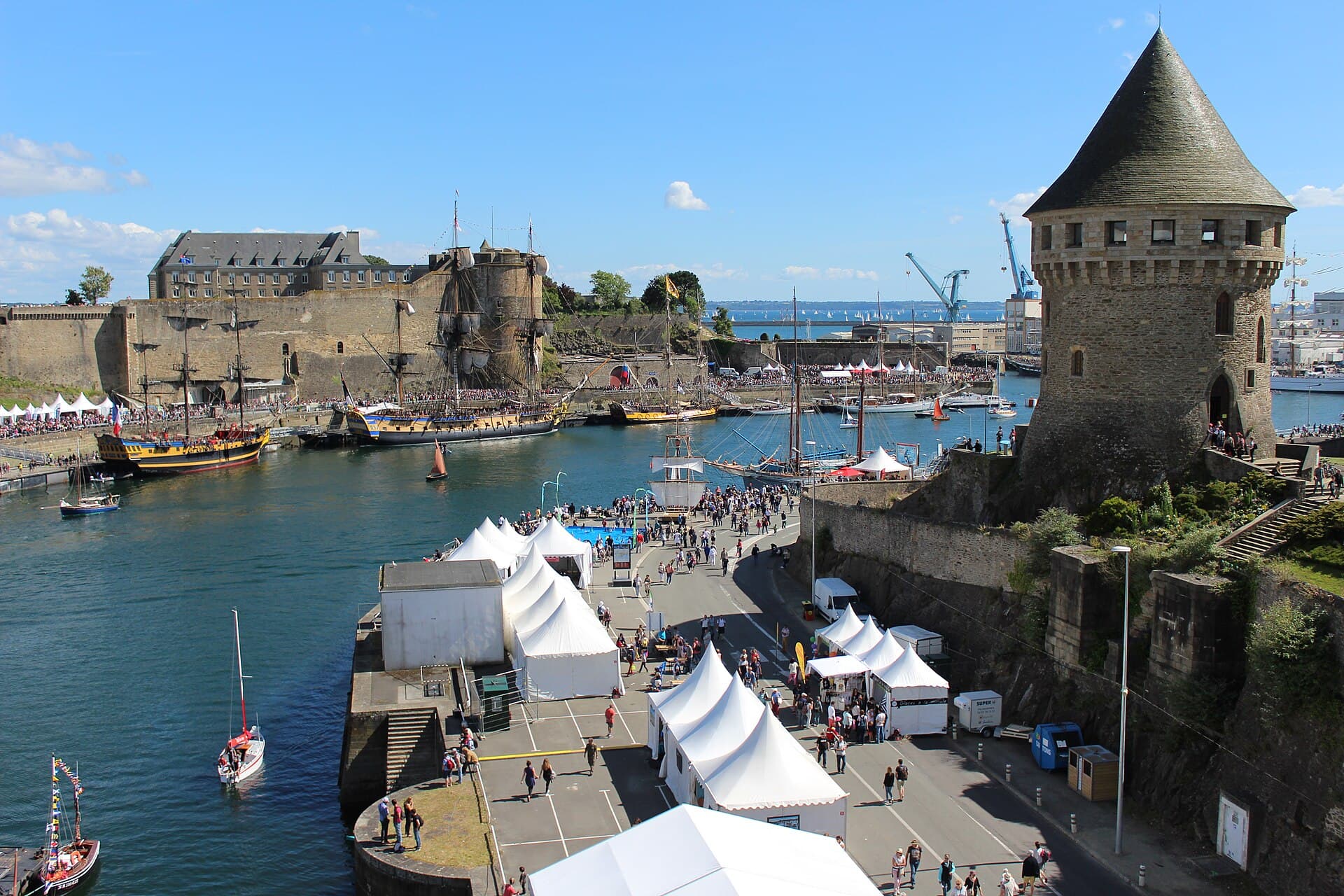 Airbnb Market in Brest in June 2026: 1,387 Listings Analyzed