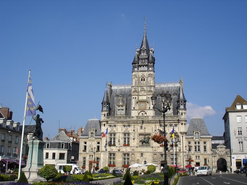 Marché Airbnb à Compiègne en juin 2026 : 297 annonces analysées