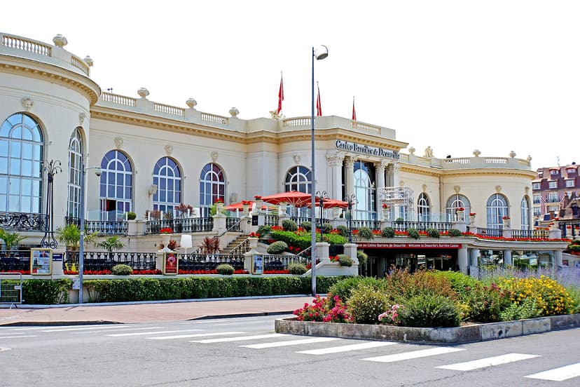 Airbnb Market in Deauville in June 2026: 1,884 Listings Analyzed
