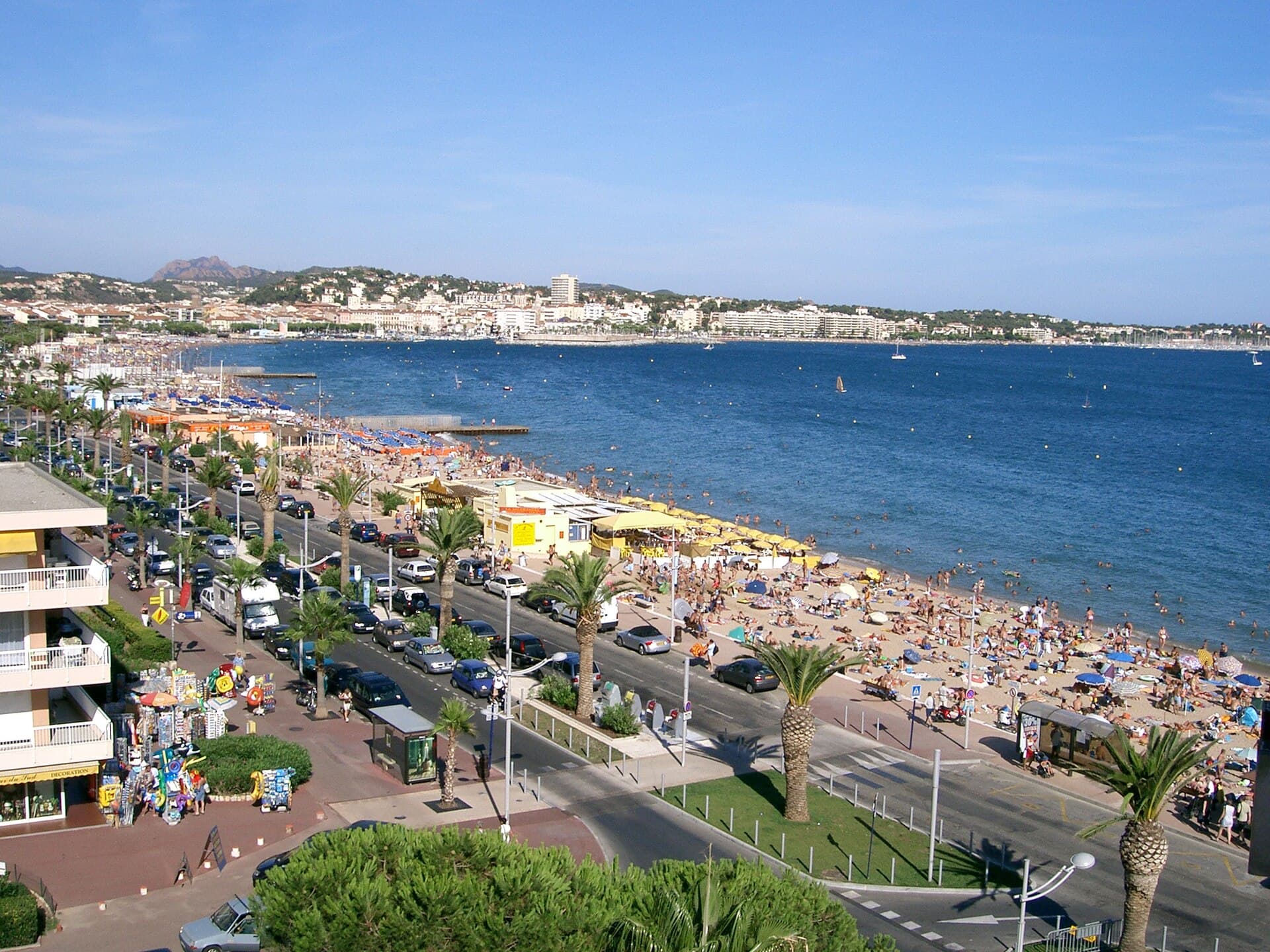 Airbnb Market in Fréjus in June 2026: 4,678 Listings Analyzed