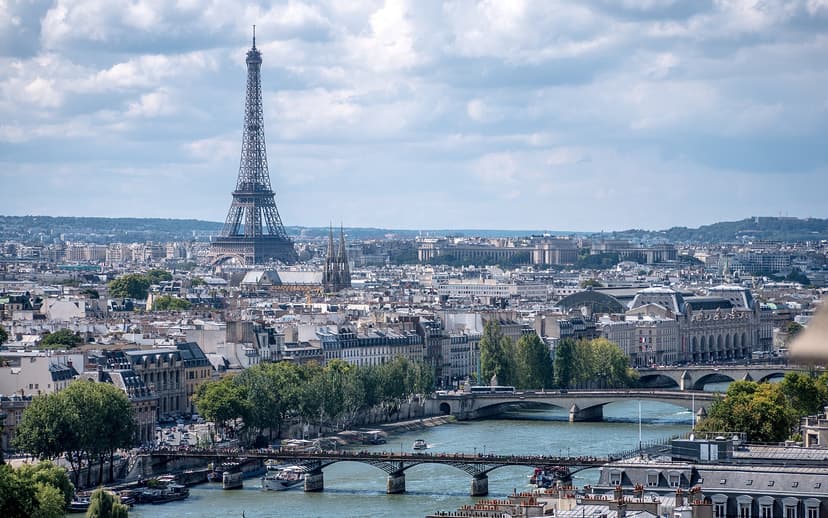 Airbnb Market in Paris in June 2026: 947 Listings Analyzed