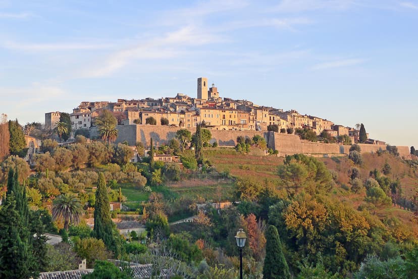 Airbnb Market in Saint-Paul-de-Vence in June 2026: 602 Listings Analyzed